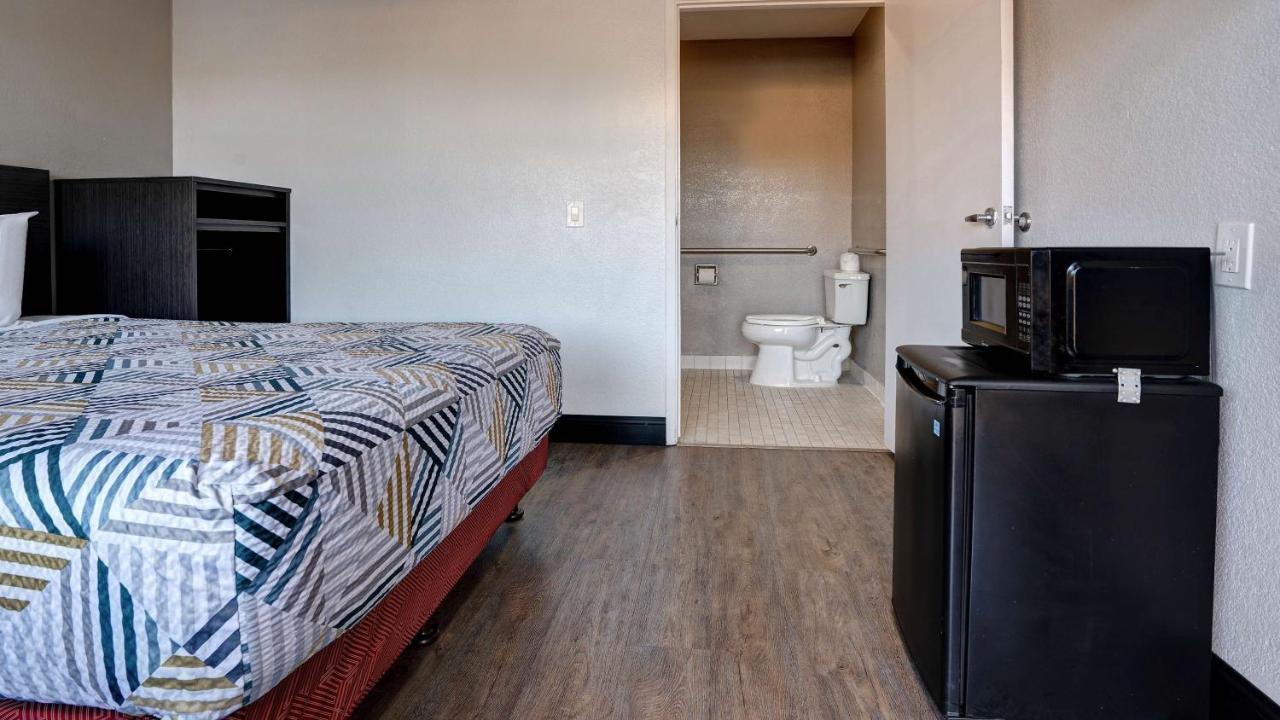 Motel 6-Arcata, Ca Cal Poly Humboldt Bagian luar foto