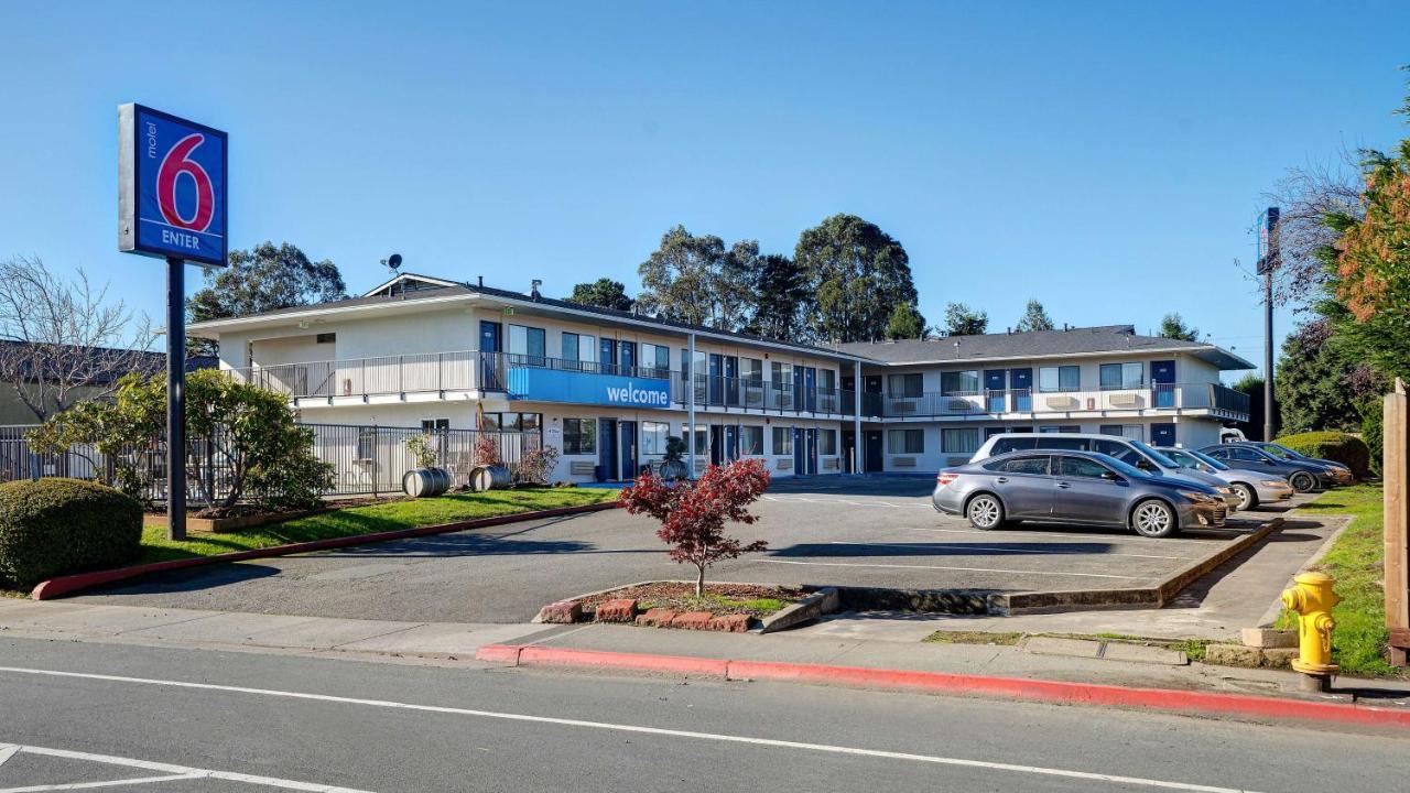 Motel 6-Arcata, Ca Cal Poly Humboldt Bagian luar foto